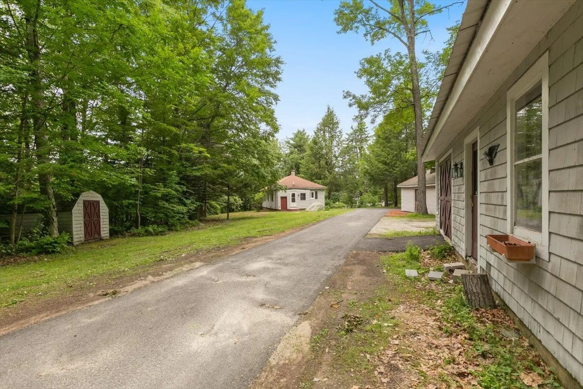 1615 Hooksett Road Hooksett NH 03106