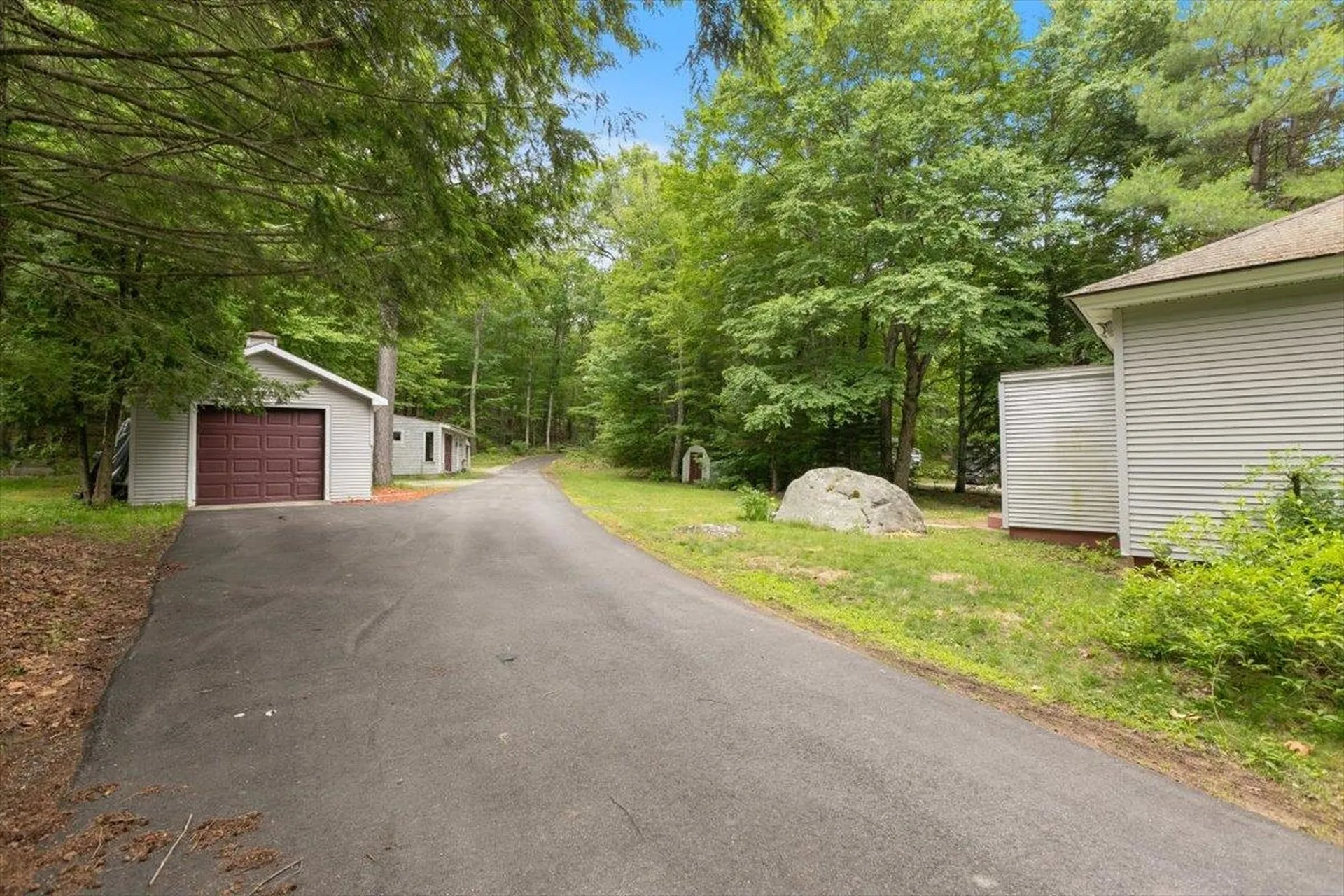 1615 Hooksett Road Hooksett NH 03106