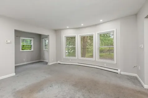 1615 Hooksett Road Hooksett NH 03106
