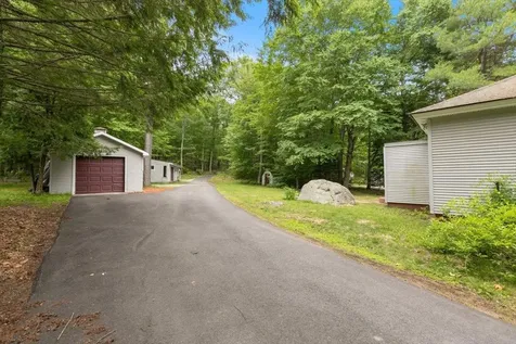 1615 Hooksett Road Hooksett NH 03106
