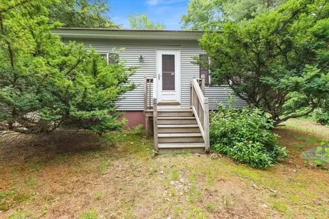1615 Hooksett Road Hooksett NH 03106
