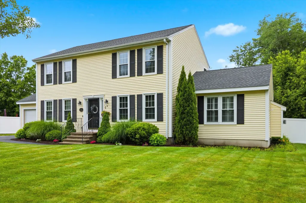 69 Mallard Point Road Merrimack NH 03054