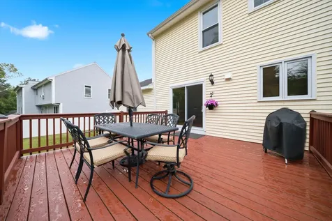 69 Mallard Point Road Merrimack NH 03054