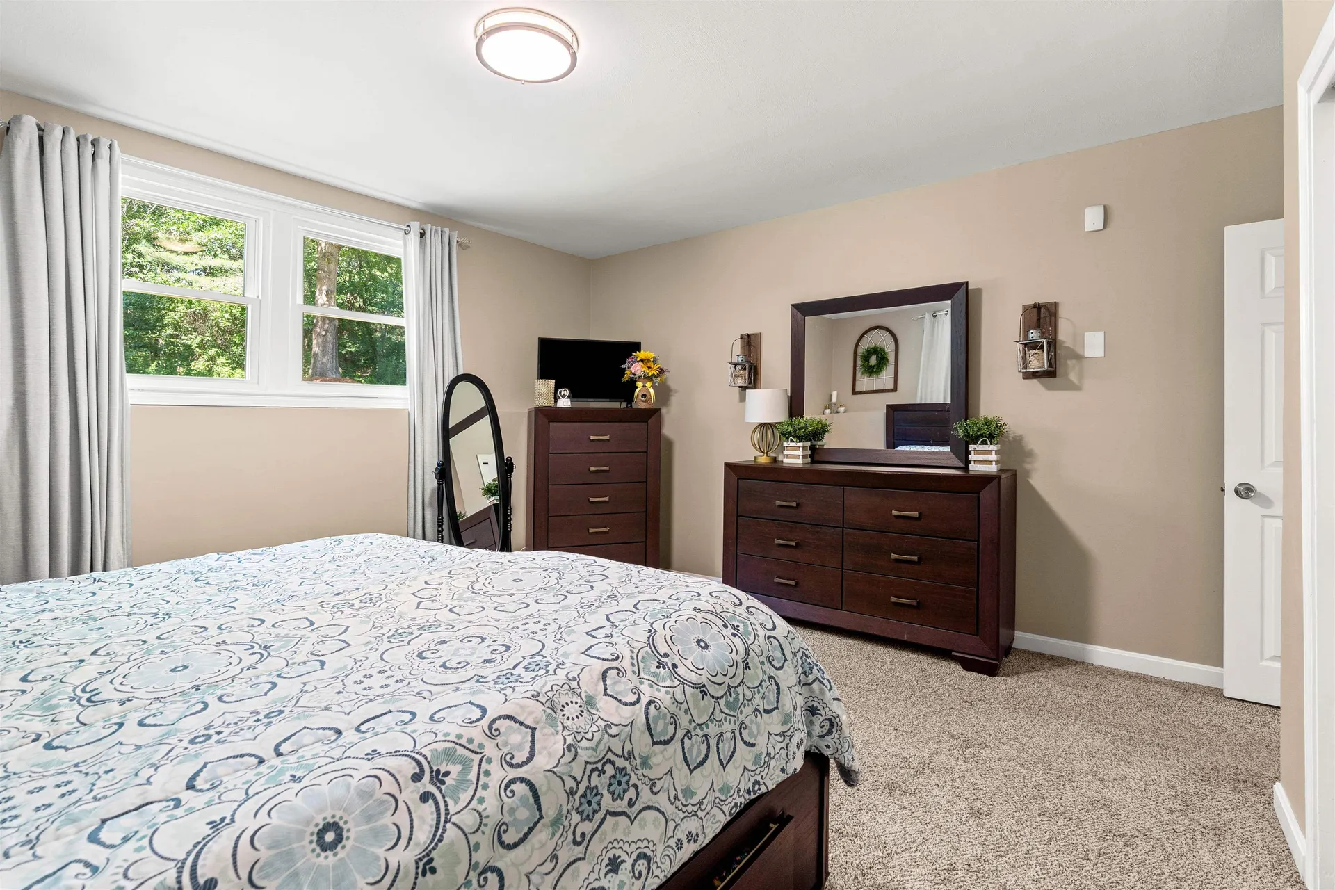 34 Tallant Road Pelham NH 03076