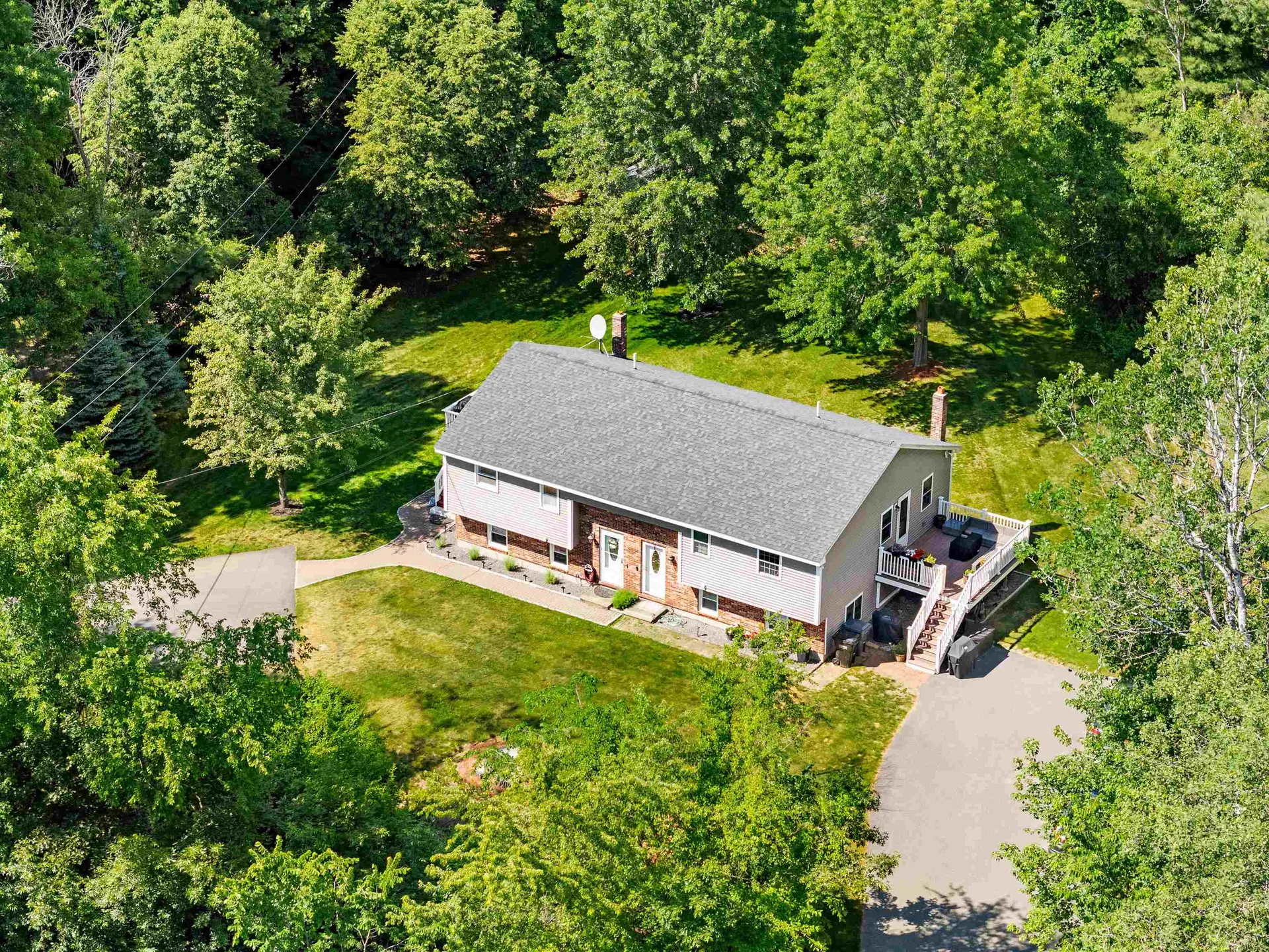34 Tallant Road Pelham NH 03076