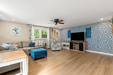 34 Tallant Road Pelham NH 03076