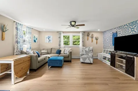 34 Tallant Road Pelham NH 03076