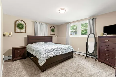 34 Tallant Road Pelham NH 03076