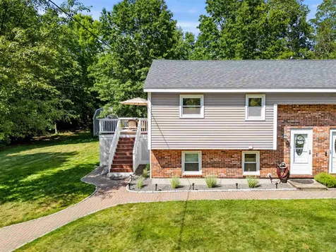 34 Tallant Road Pelham NH 03076