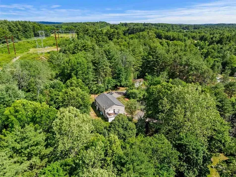 34 Tallant Road Pelham NH 03076
