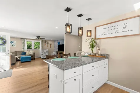 34 Tallant Road Pelham NH 03076
