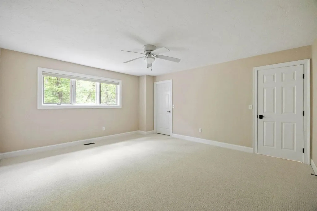 4 Portside Drive Moultonborough NH 03254
