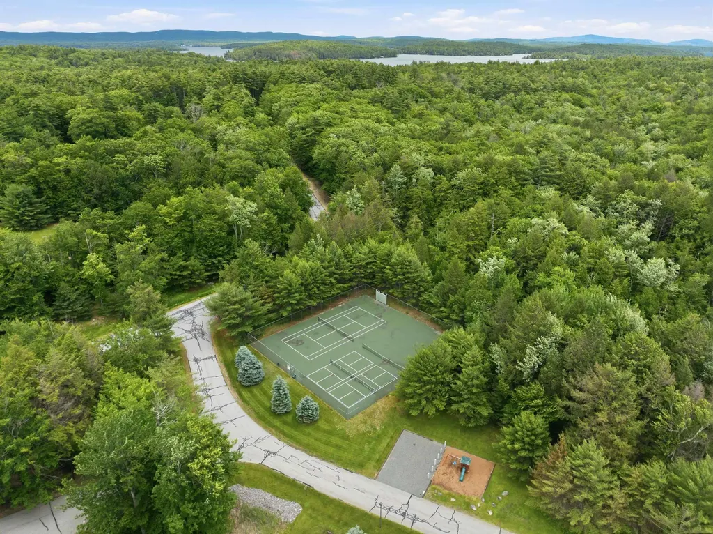 4 Portside Drive Moultonborough NH 03254