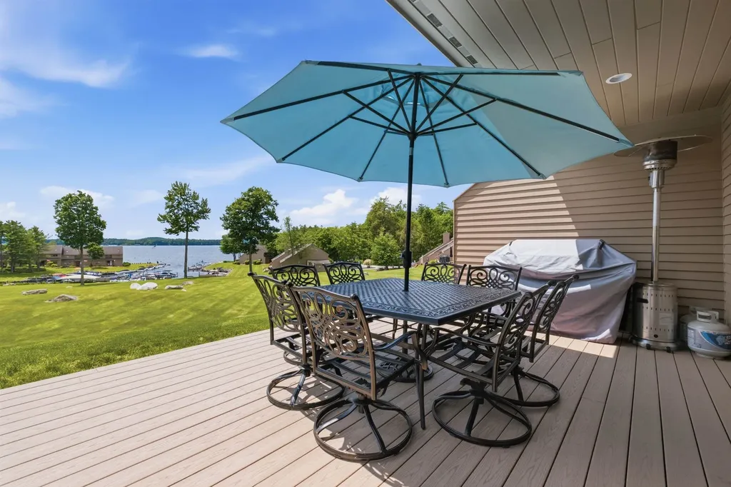 4 Portside Drive Moultonborough NH 03254