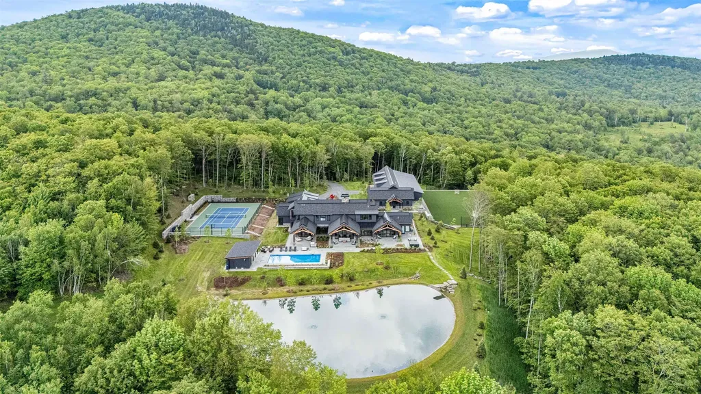 1084 Wade Pasture Road Stowe VT 05672-5259