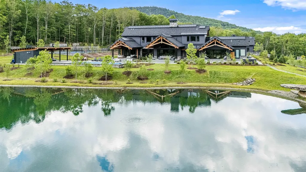 1084 Wade Pasture Road Stowe VT 05672-5259