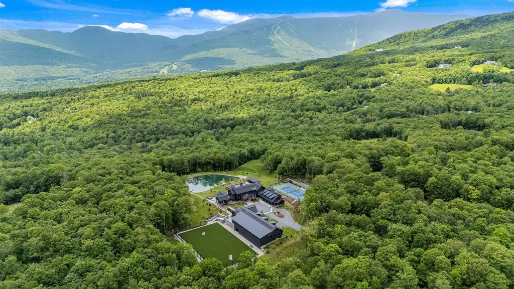 1084 Wade Pasture Road Stowe VT 05672-5259