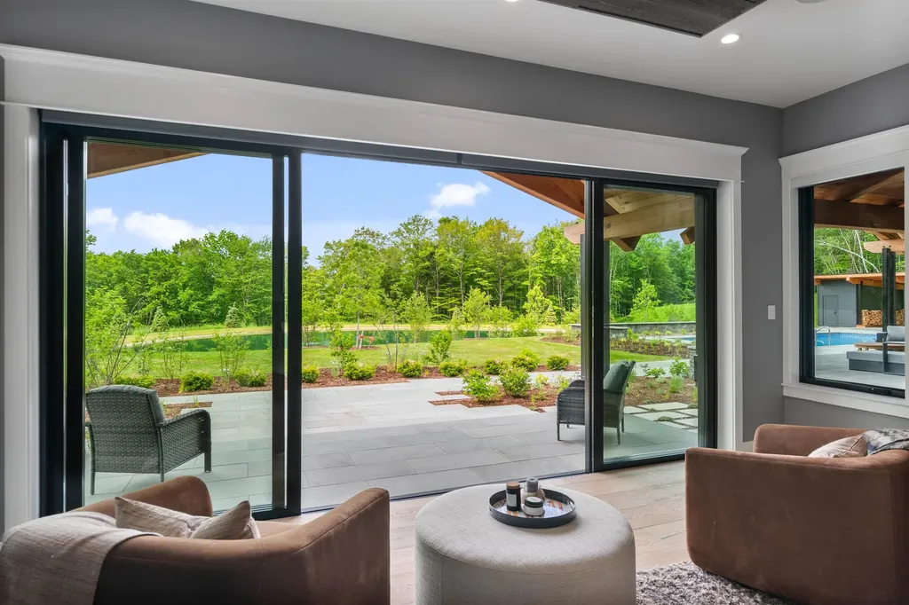 1084 Wade Pasture Road Stowe VT 05672-5259