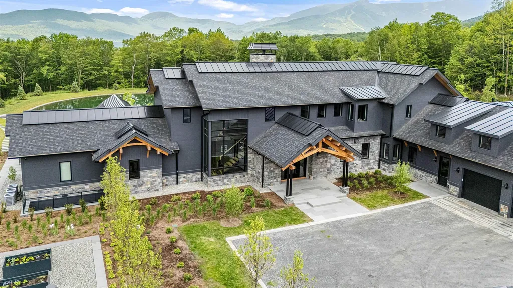 1084 Wade Pasture Road Stowe VT 05672-5259