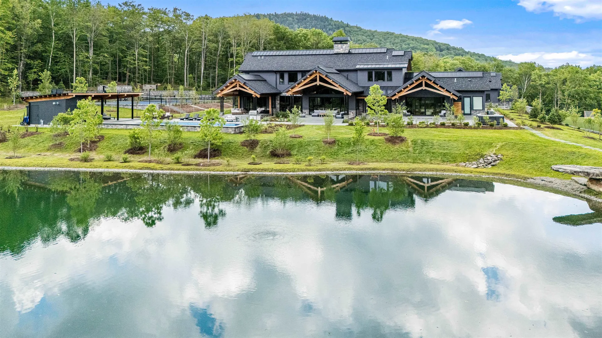 1084 Wade Pasture Road Stowe VT 05672-5259