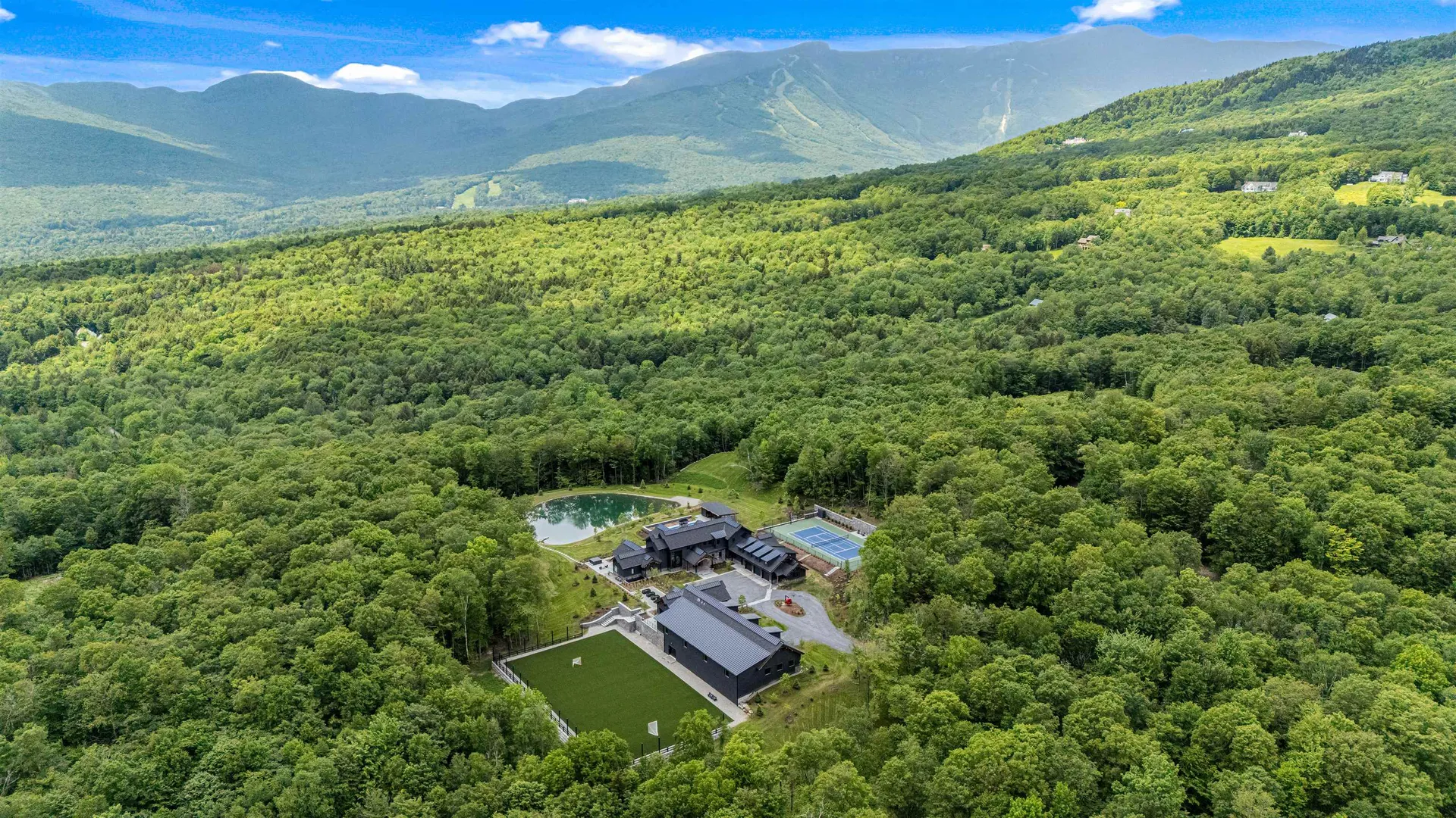 1084 Wade Pasture Road Stowe VT 05672-5259