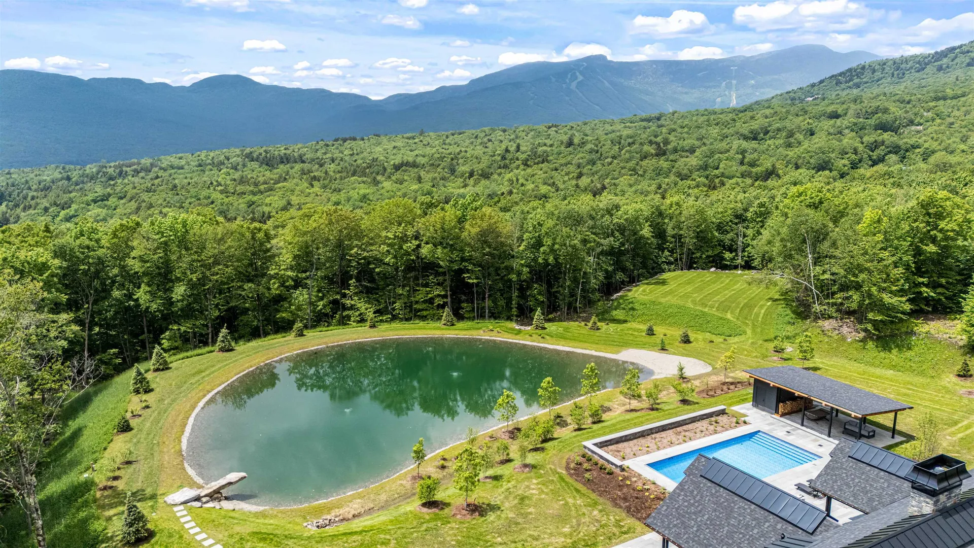 1084 Wade Pasture Road Stowe VT 05672-5259