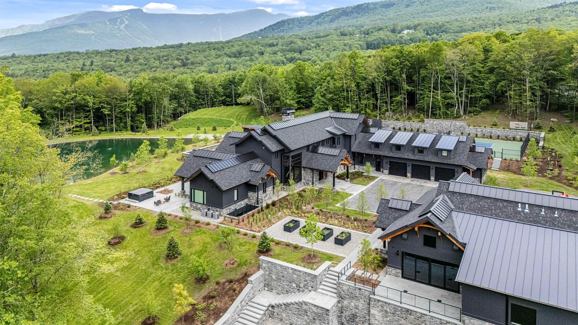 1084 Wade Pasture Road Stowe VT 05672-5259