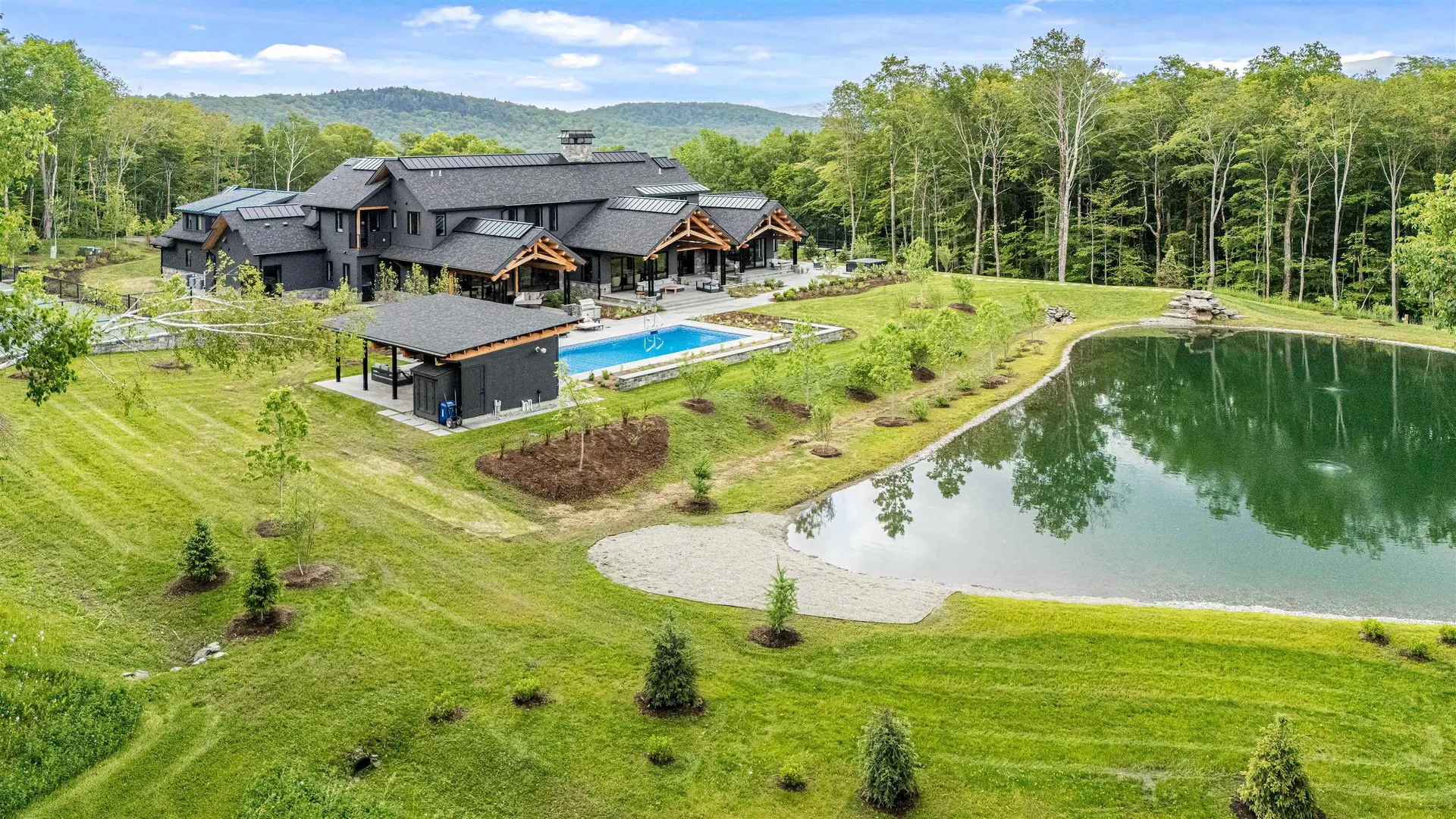 1084 Wade Pasture Road Stowe VT 05672-5259