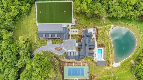 1084 Wade Pasture Road Stowe VT 05672-5259