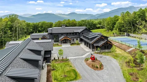 1084 Wade Pasture Road Stowe VT 05672-5259