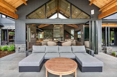 1084 Wade Pasture Road Stowe VT 05672-5259