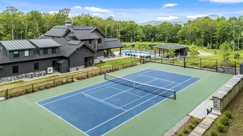 1084 Wade Pasture Road Stowe VT 05672-5259