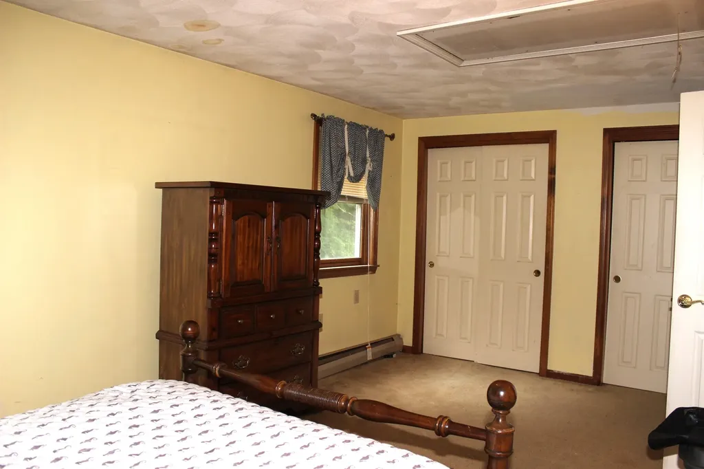 1-A Karen Lane Londonderry NH 03053