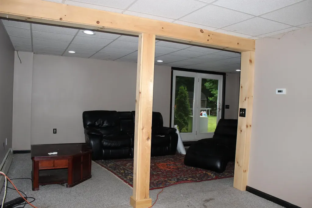 1-A Karen Lane Londonderry NH 03053