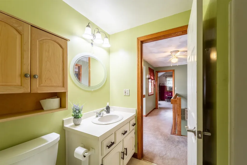 1-A Karen Lane Londonderry NH 03053
