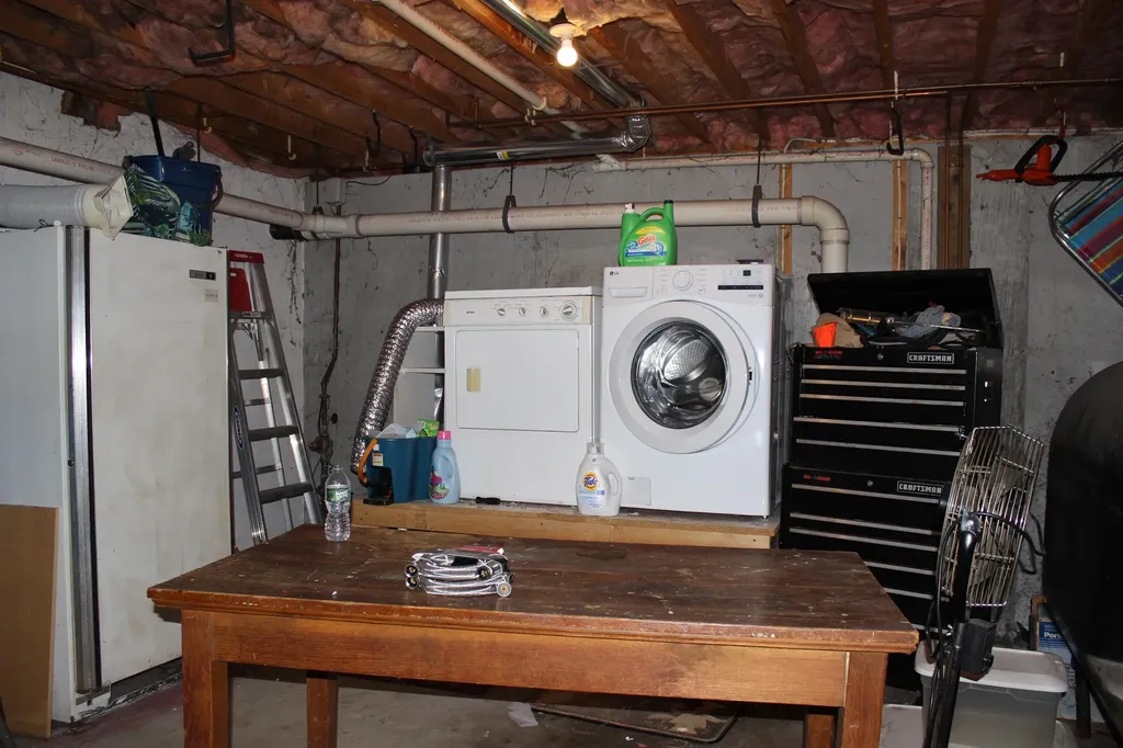1-A Karen Lane Londonderry NH 03053