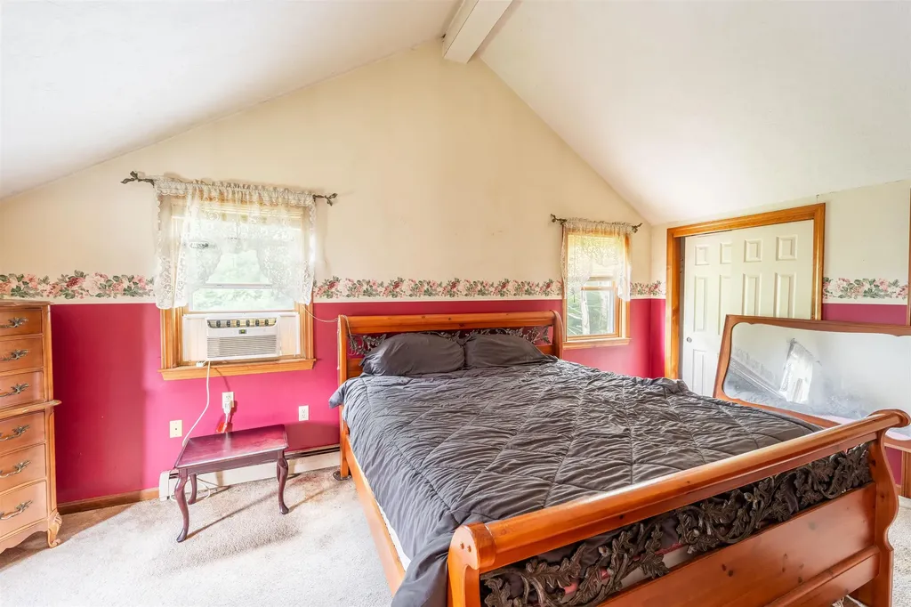 1-A Karen Lane Londonderry NH 03053