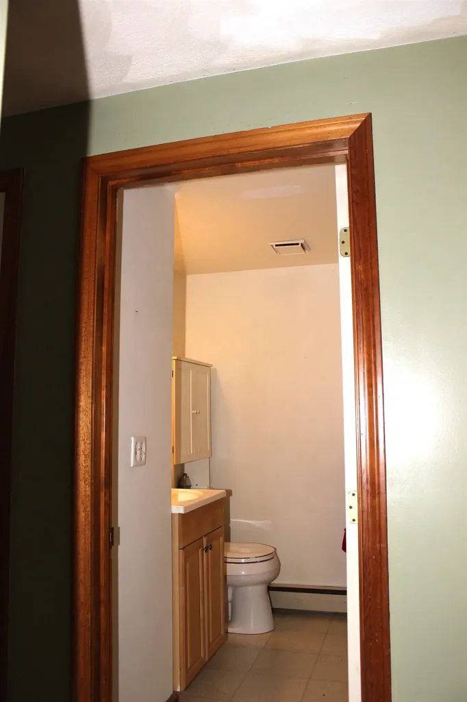 1-A Karen Lane Londonderry NH 03053
