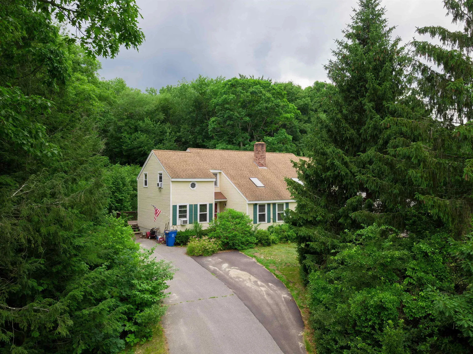 1-A Karen Lane Londonderry NH 03053