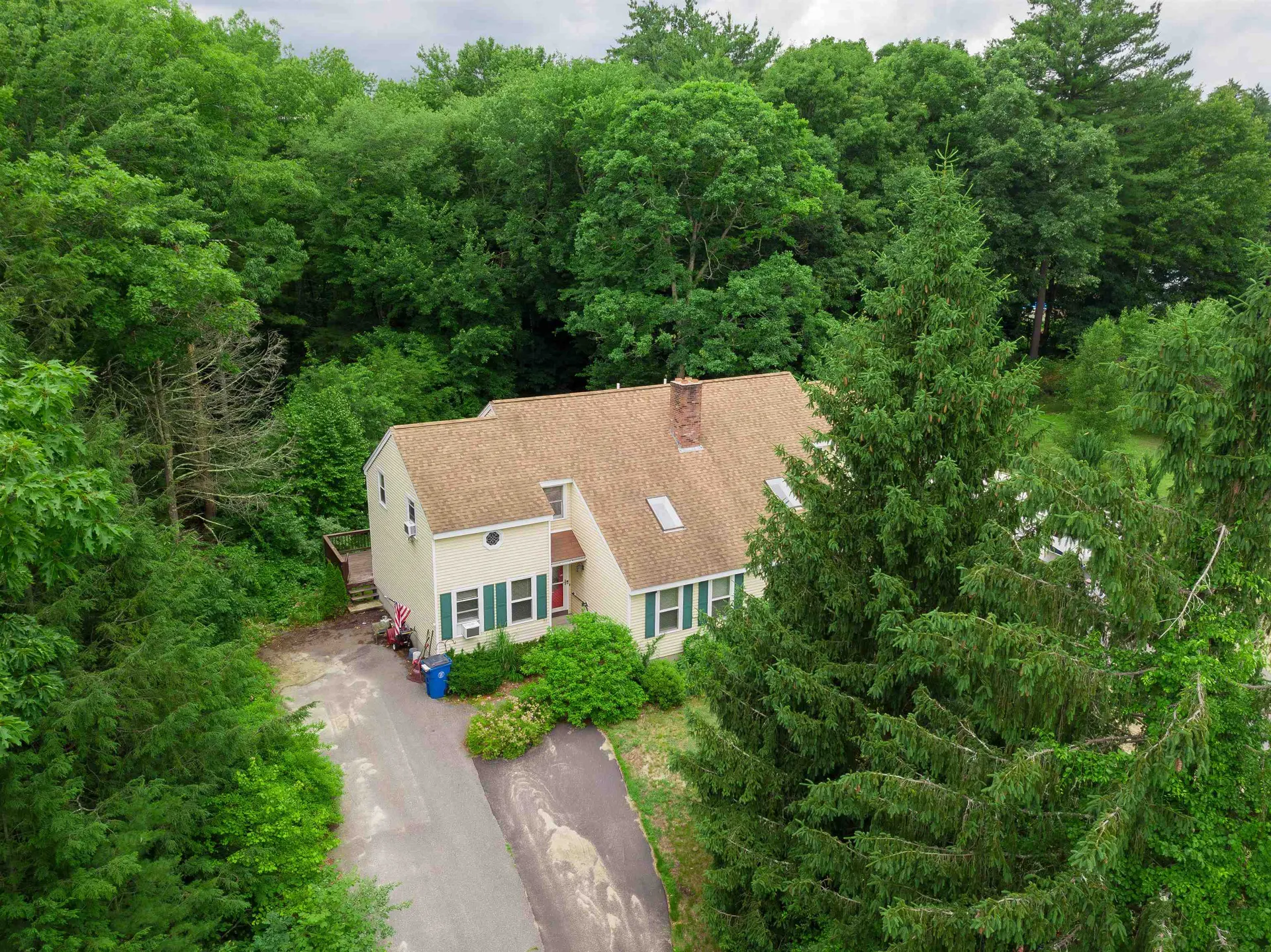 1-A Karen Lane Londonderry NH 03053