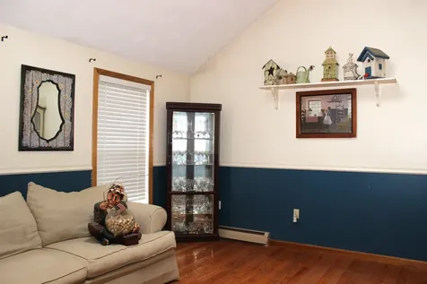 1-A Karen Lane Londonderry NH 03053