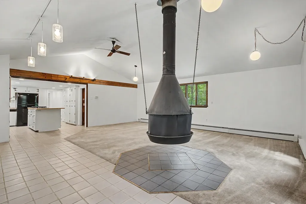 42 Sherburne Road Lee NH 03861