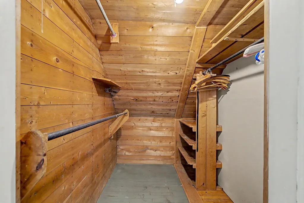 42 Sherburne Road Lee NH 03861