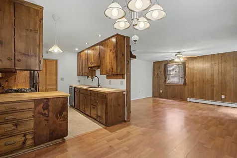 42 Sherburne Road Lee NH 03861