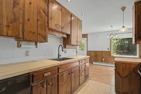 42 Sherburne Road Lee NH 03861