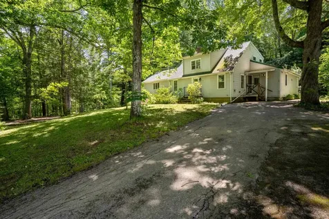 42 Sherburne Road Lee NH 03861