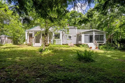 42 Sherburne Road Lee NH 03861