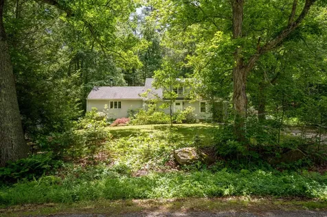 42 Sherburne Road Lee NH 03861