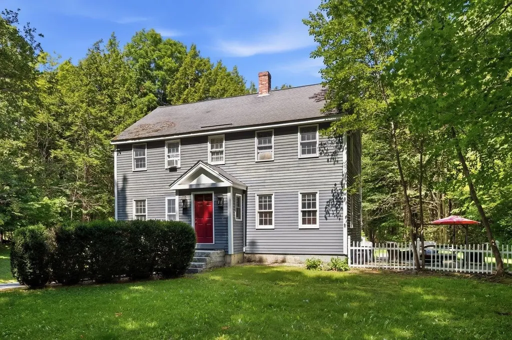 3 Partridge Lane East Kingston NH 03827