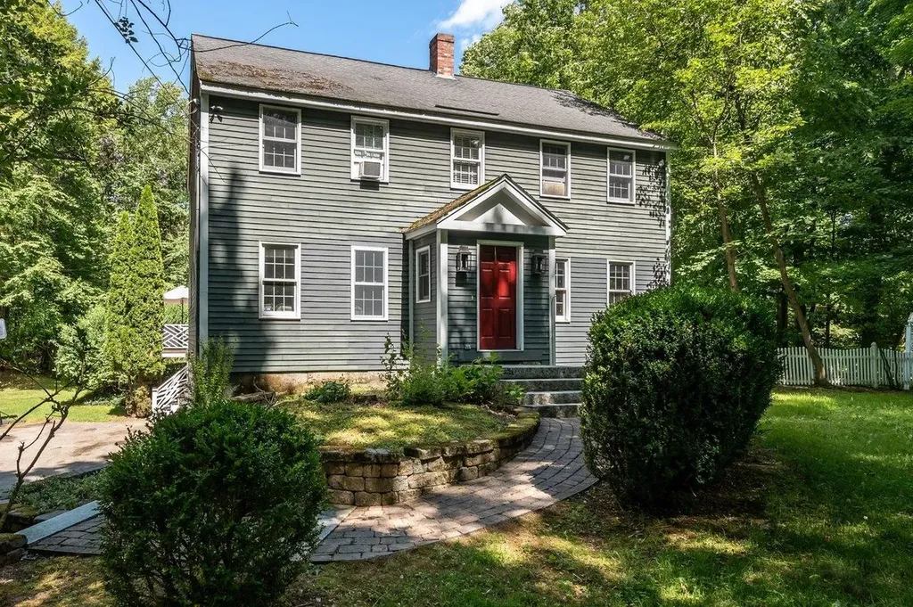 3 Partridge Lane East Kingston NH 03827